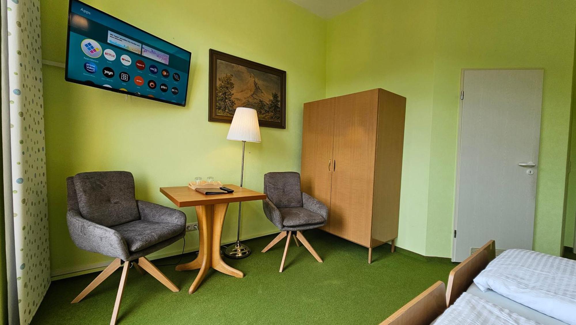 Pension Weisse Rose, Parkplatz, Fruehstueck, Wlan, Zentral Bad Elster Exteriér fotografie