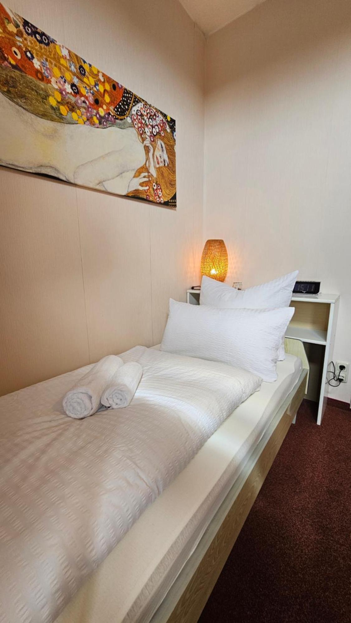 Pension Weisse Rose, Parkplatz, Fruehstueck, Wlan, Zentral Bad Elster Exteriér fotografie