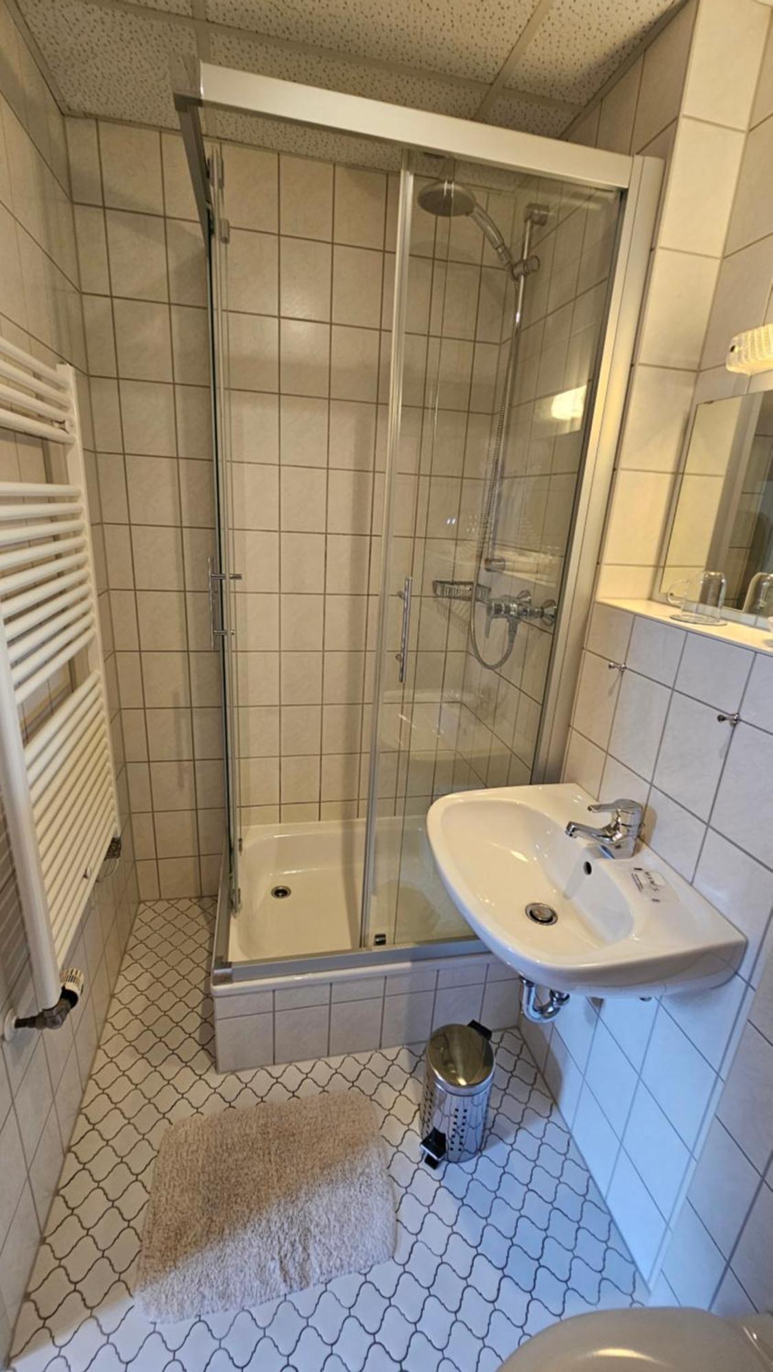 Pension Weisse Rose, Parkplatz, Fruehstueck, Wlan, Zentral Bad Elster Exteriér fotografie