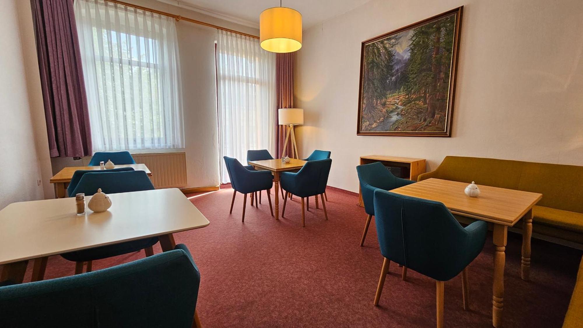 Pension Weisse Rose, Parkplatz, Fruehstueck, Wlan, Zentral Bad Elster Exteriér fotografie